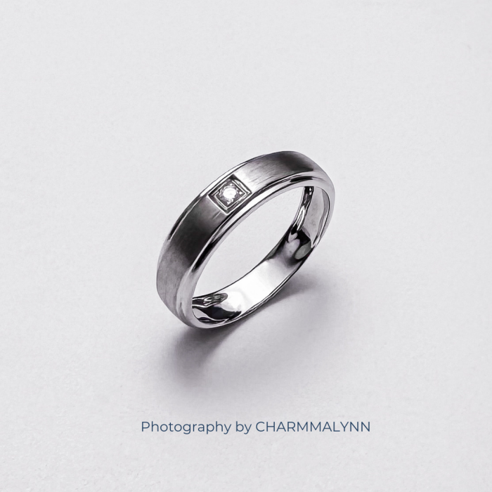 แหวนผู้ชาย รุ่น Beveled Edge Square Mens Diamond Ring