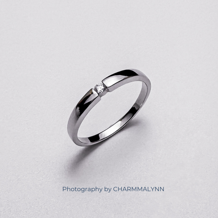 แหวนผู้ชาย รุ่น Little Channel Set Diamond Band Ring