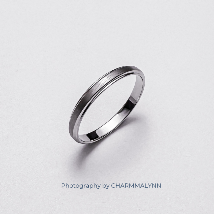 แหวนผู้ชาย รุ่น Little Parallel Lining Comfort Fit Band Ring