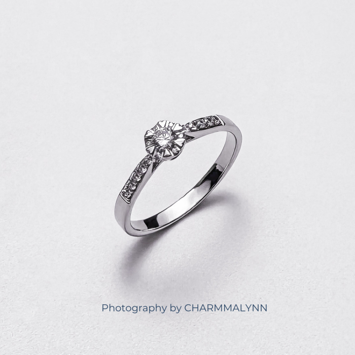 9K White Gold A Hearts Halo Illusion Set Diamond Ring
