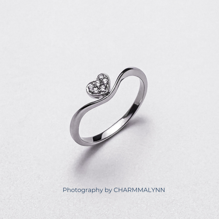 9K White Gold Mini Hearts Diamond Cluster Ring