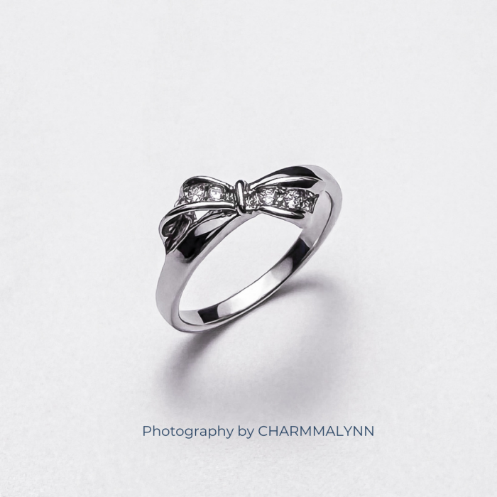 9K White Gold Sweetest Bow Ribbon Diamond Ring