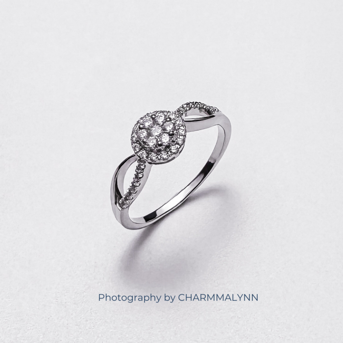 9K White Gold Infinity Entwine Halo Diamond Ring