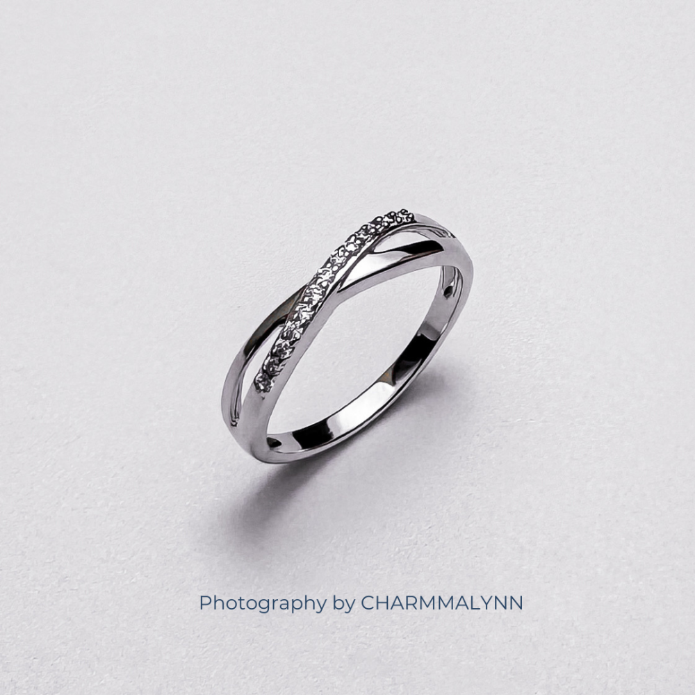 9K White Gold Sweet Infinity Diamond Ring