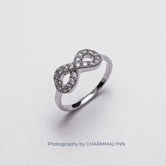 9K White Gold Forever Infinity Diamond Ring