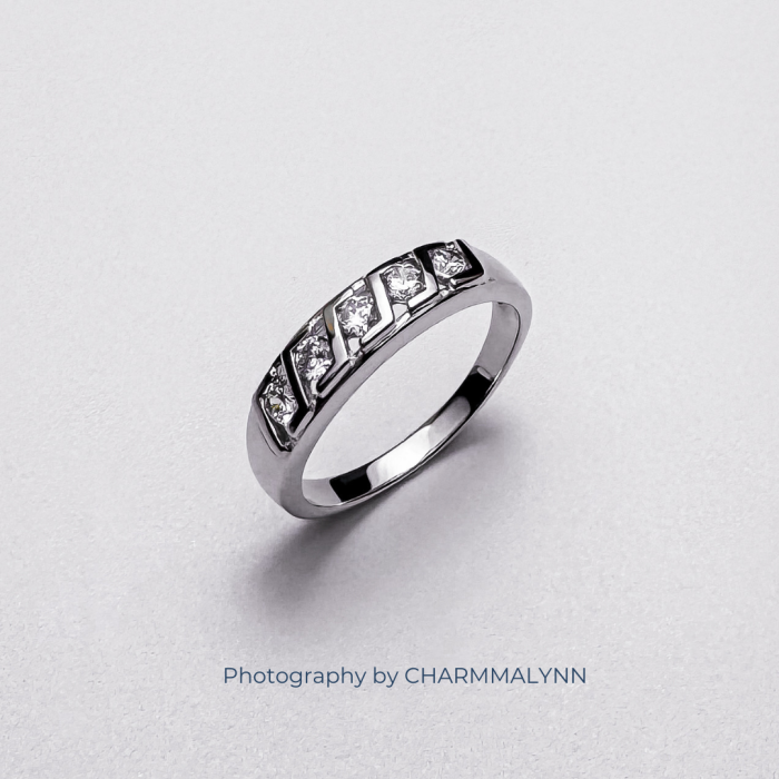 9K White Gold Chanel Set Five Stars Diamond Ring